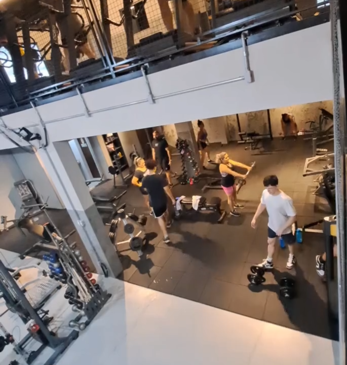 Imagem da estrutura da academia