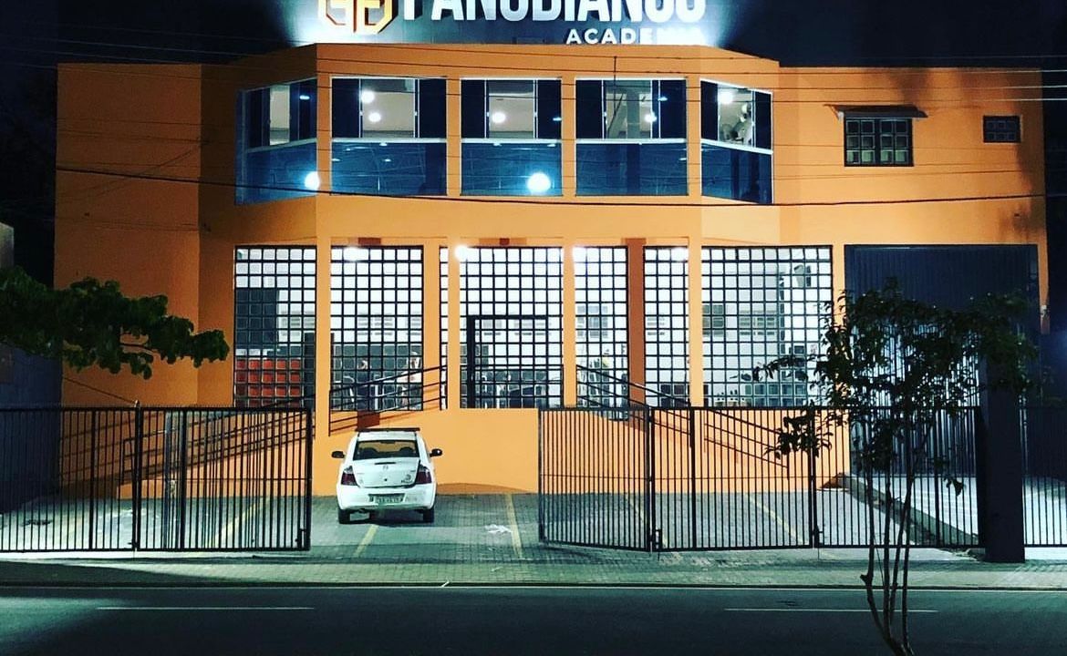 Imagem da estrutura da academia